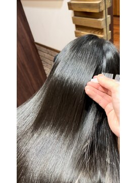 イイネ(iine) 大人可愛いツヤ髪美シルエットロングスタイル☆髪質改善