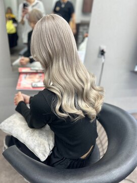 リングバイモアムー(Ring by Moremuu) ホワイトベージュ