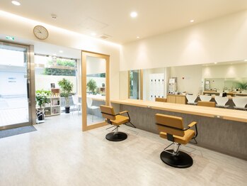染メラボ 新高円寺店の写真/新高円寺店1分◎少人数×落ち着いた空間。丁寧なカウンセリングでお悩みを解決し理想のスタイルに♪