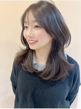 バイエイト(X８) 美髪抜け感レイヤー×柔らかなオレンジブラウン