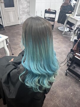 リファイン バイ アフィナー 本厚木店(Refine by Afinar) 【本厚木/本厚木駅】シャドールーツグラデーション