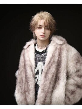 ゴールドシブヤ(GOALD SHIBUYA) フェザーショート