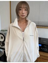ネスト(NEST)&nbsp;ブリーチなし透明感ベージュ×ミニマムレイヤーボブ