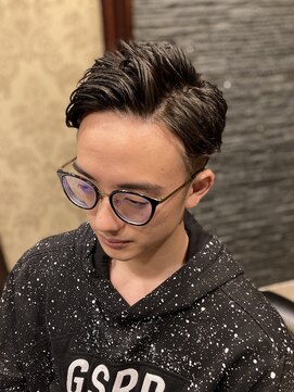 プレミアムバーバー 赤坂店(PREMIUM BARBER produce by HIRO GINZA) 七三ゆるパーマビジネスマンにおすすめ！【ヒロ銀座】赤坂見附