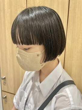 ボネッカ 鶴見(BONECCA) ミニボブ×ワイドバング【上岡茉央】