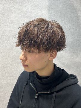 ブラック 渋谷 2nd(BLUCK) 骨格に合わせた緩めツイストスパイラルパーマ