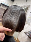 ショートボブ