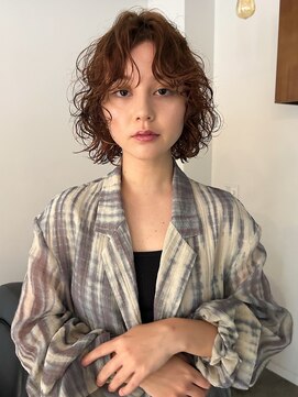 ルーム(Loom.) レイヤーボブ ニュアンスパーマ ウェーブヘア