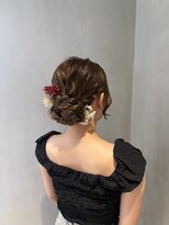 ゼル 大和八木(ZELE) シニヨンアレンジ