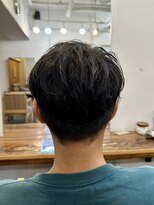 ファルベ(Farbe) フェザー/サーフカール/センターパート/波巻きツイスパ