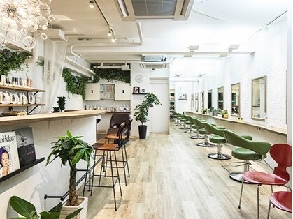 ヘイズ ヘアアンドメイク(HAYS HAIR&MAKE)の写真