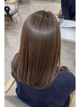 シヨン(ciyon.) 艶髪ナチュラルブラウン☆髪質改善ストレートボブ