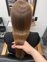 モデロ(Modelo)&nbsp;艶感ベージュカラーで叶える美髪スタイル