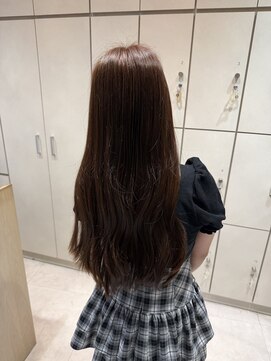 ヴァネッサ(VANESSA) ダブルカラーでホワイトベージュ！/吉川沙知