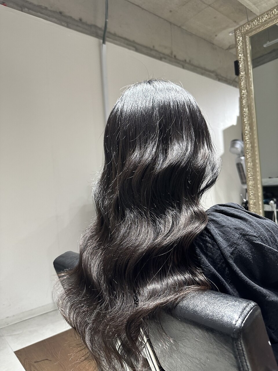 黒髪ロング：L292622326｜アモル 高田馬場店(Amor)のヘアスタイル