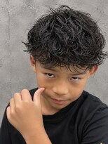 フジヤマバーバーショップ アジト(FUJIYAMA BARBER SHOP ajito)&nbsp;【明石キッズ】ツイストスパイラルパーマ×束感マッシュ男の子