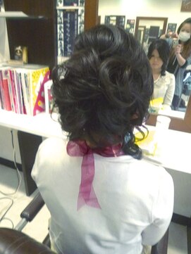 ヘアセットサロンエッジ(Edge) お上品ハーフアップ
