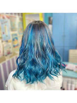 トミー(TOMMY) シルバーと青のアンブレラカラー