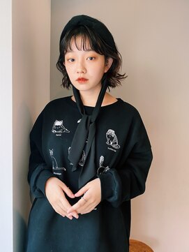 ユイル(Uil) 似合わせ小顔ボブ× グレージュカラー デザインカラー