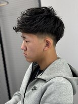 ヘアーラボ 樟葉(Hair Labo)&nbsp;ナチュラルカーリー スキンフェード 南楠葉