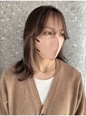 インナーカラーボブハイトーンベージュナチュラルボブ長め30代