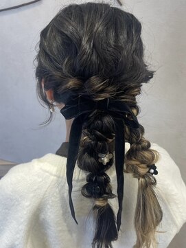 リンク(Link) ツインアレンジ/ツイン編み下ろし/お呼ばれヘア/ヘアセット/平塚