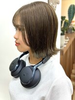 パークレーン アイス イヴェン(park lane ICI yeven)&nbsp;オリーブベージュ切りっぱなしボブオリーブカラーYUKI