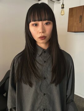 ルーム(Loom.) 酸性ストレート ワイドバングぱっつん前髪 ナチュラルレイヤー