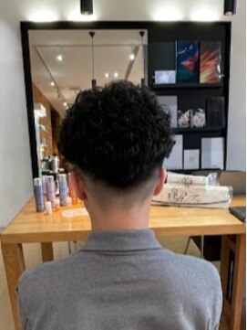 ルーム リシェール 南越谷店(Room RICHAIR) 前髪/マッシュウルフ/インナーカラー/北越谷/パーマ/ショート