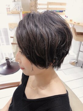 コンフィープラス(comfy plus) 軽く巻いてカッコ良いスタイルから柔らか雰囲気大人ガーリーに