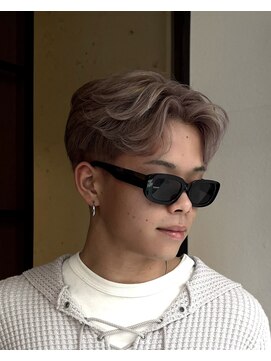 アルティ(arti) ミルクティベージュカラー センターパート