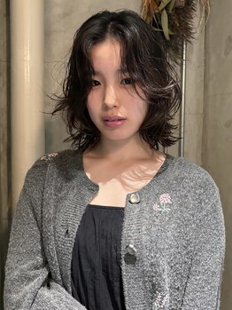 チーキー(CHEEKY)の写真/【八丁堀駅より徒歩1分】トレンド×似合わせにこだわるサロン。隠れ家のような雰囲気でゆっくり過ごせる◎