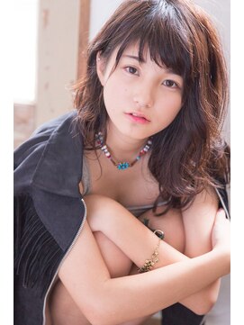 ヘアーサロン ラ シュシュ(HAIR SALON La chou chou) たっぷりの透明感にピュアな色気のメディアムスタイル