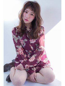 シザジー(SYZYGY) 短めバングゆるふわウェーブ インスタ@toyamayouichi