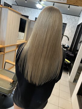 エモーション(emotion) ミルクティーベージュ