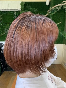 レガーロ(regalo) ショートボブ・前上がり・フェイスラインレイヤー・