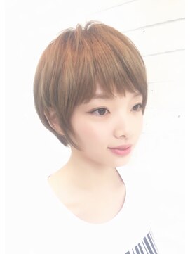 シータ(sheta) 【sheta青山/三畑賢人】小顔になれるふんわり丸みショートボブ