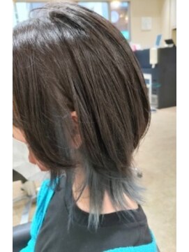 エイチ エアー ダヴ H air DAV調布北口 淡いブルーのインナーカラー