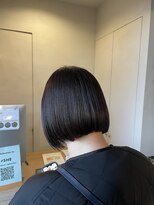 シー 岡崎(,SHE)&nbsp;前髪/ウルフ/マチルダボブ/ピンクベージュ/インナーグレージュ