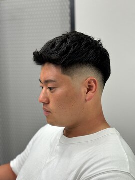 ヘアーラボ 樟葉(Hair Labo) textured スキンフェード 南楠葉