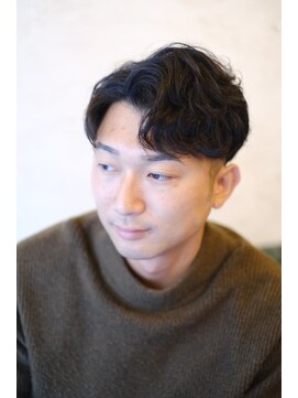アモ(Amo) 【新富町】メンズツーブロックカジュアルビジネススタイル