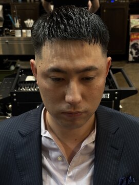 ザ バーバー ルイス(THE BARBER LUI'S) スキンフェード