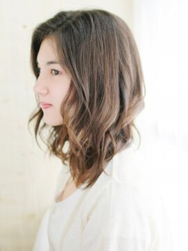 ナル 白山神社参道通り店(nalu) 透け感たっぷりミックスカールスタイル