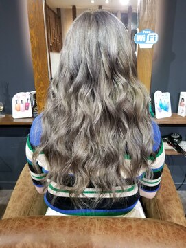 スワン サッポロ(SWAN sapporo) 色抜け綺麗そう☆