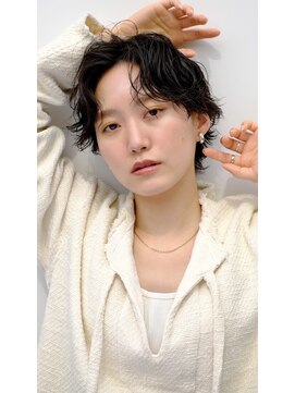 スリーアン(THREE ann.) マッシュショートパーマハンサムショート