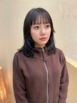 スニュウ(snuw)&nbsp;【snuw mina】ミディアムレイヤーカット/暗髪