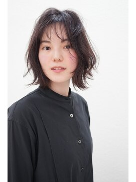 エマ(emma) くびれボブ　ミディアムボブ　ひし形ボブ