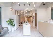 シアグラン(cia gran)の雰囲気（路面店にある広々空間でゆったりリラックス♪）