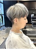 ＃刈り上げ＃マッシュショート＃グレイアッシュ＃ブリーチ