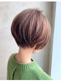 くびれ　ショートレイヤー